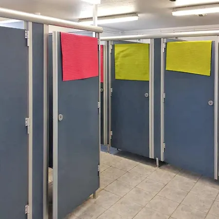 Maison Spacieuse A Avec Grand Jardin Et Terrasse *