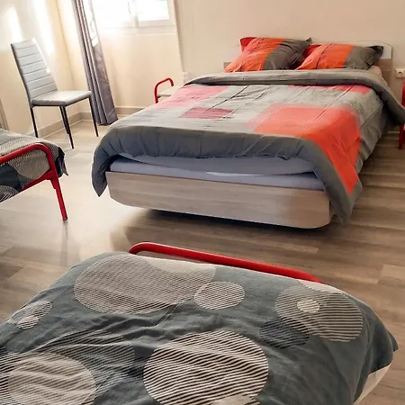Maison Spacieuse A Avec Grand Jardin Et Terrasse Semesterbostad