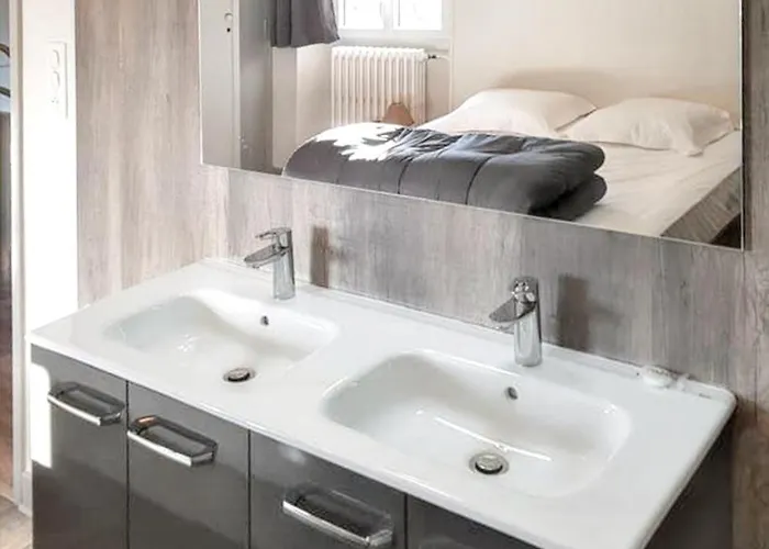 Maison Spacieuse à Avec Grand Jardin Et Terrasse Casa de Férias *