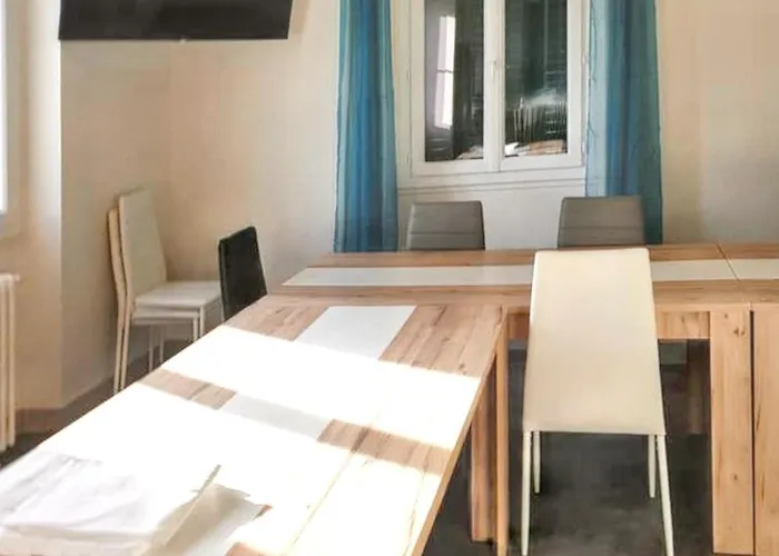 Maison Spacieuse à Avec Grand Jardin Et Terrasse Casa de Férias Montsalvy