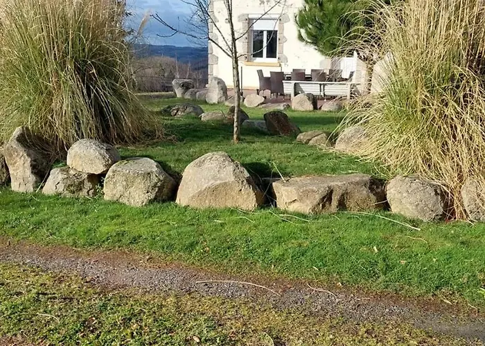 Maison Spacieuse à Avec Grand Jardin Et Terrasse Casa de Férias *